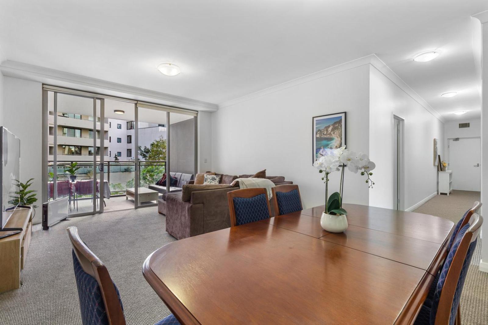 Airport Apartment